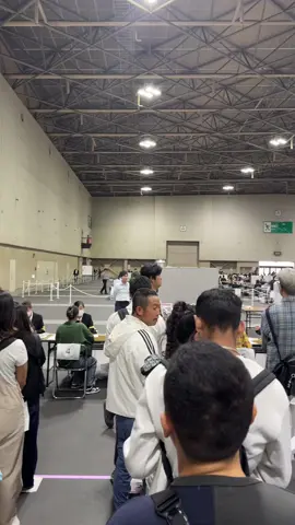 Thi Nhà Hàng dễ lắm mà😝😎 dễ trượt🤣#tokuteiginou #rival Đề nhà hàng Nagoya ngày 16/10/2024 cho mn đây ạ  1 cá theo mùa 2,rau theo mùa  3 quản lý nhiệt độ tủ lạnh  4 lm thế nào để có mn sashimi ngon  5 chọn hình bếp ga 6 nhóm haccp  7 đề tính quả táo (5quả) 8 đề tính tiền 15400-4000=11400:3 9 1 người già vào quán(đối ứng ) 10 món hầm (nikujasu) 11 thẻ ngân hàng ko dùng tiền mặt dùng để thanh toán tiền ăn  11 Có gia đình 3 người vào dơ tay(gọi món) 12 trải nghiệm lớn hơn kỳ vọng  13,1)con vít rơi từ máy móc, 2)Báo cáo với cấp trên 3)Gây nhiễm dị vật 14 món luộc  15 cách chọn bỏ giấm vào củ sen ,gobo  16 bài tính lm Mì 12 phút  17 vị うまみ　konbudashi 18nhìn vào bức tranh cho bt ốc vít từ đâu có(từ dụng cụ trong bếp) 19 đối ứng với con ốc vít (báo với ng quản lý)  20 món xào là gì 21 máy hút chân k,tác dụng j 22 hạn dùng trong 3 ngày từ29/8 23 Khi để Khach đợi thì nói gì 24 khi có hoả hoạn 25 khi bỏ thực phâm ra khỏi tủ đông cần tekyo cho khách ngay để tránh vikhuan ptrien