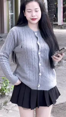 Áo Khoác Len Kiểu Tay Dài Cổ V #aokhoaclen #aolen #aocardigan #aolennu #thoitrangnu #xuhuong 