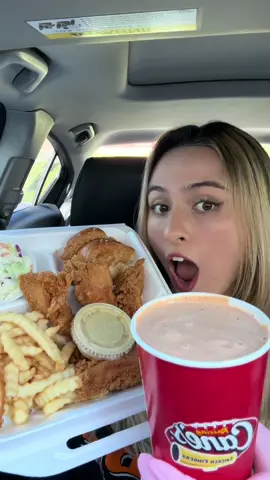 Eating 🐣                                #asmr #mukbang #mukbangfoodasmr #mukbangmami #asmrsounds #asmrvideo #raisingcanes #crispy #crunchy #saucy #sauce #chewing #eatwithme #canessauce #texastoast #friedchicken 