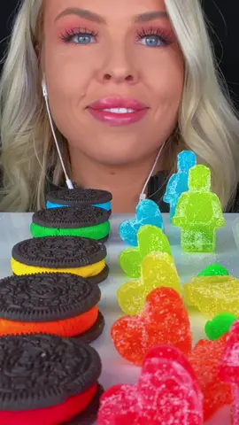 Felt like tasting the rainbow today 🥰 🌈 . . . . . . . #asmr #asmrsounds #hunnibeeasmr #satisfying #satisfyingvideo #eating #eatingasmr #trending #foryou #foryoupage #shorts #reels #viral #explorepage #hunnibee