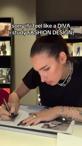 love being a fashion design student! #fashion#fashiondesign#fashionstudent#milano#moda#style 