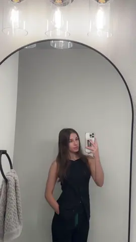 My ootd for today #officeoutfit #OOTD #girls #tiktokshop #set #cute #outfitinspo #outfit #tiktokshopcybermonday #tiktokshopblackfriday #falldealsforyou #fouryou #fouryou #fyp #creatorsearchinsights 