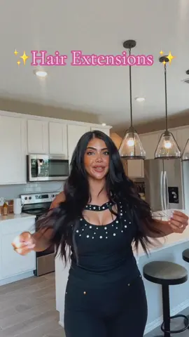 I love me some long hair 😍 #hair #hairextensions #clipinhairextensions  #hairstyles #brunette #blonde #fyp #hairdresser #tiktokshop #tiktokviral #MomsofTikTok #woman #tiktokmusthaves 