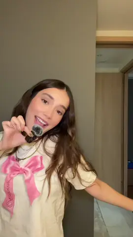 Vamos a desmaquillarnos y pon atención a esta información tan importante. En este mes rosa, concieticemos sobre el Cáncer de Mama. Utiliza el filtro de Bonafont y compártelo @Bonafont México 💖