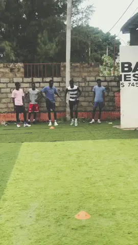 Speed Work 💨 #uplevelsoccerandfitness #universalsportingboys #tiktokgambia #soccertraining #gambia #gym 