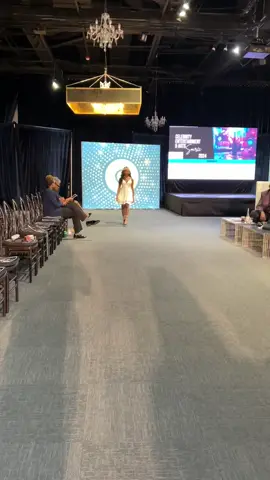 Runway game will never change #samyriathecateyediva #teenmodel #teenactress #blackmodel #dexteritymodel #internationalmodel #houstonactress #texasactress #babygirl #fashion #houston #glam #diva #blackprincess #texas #topmodel #face #houstonmodel 