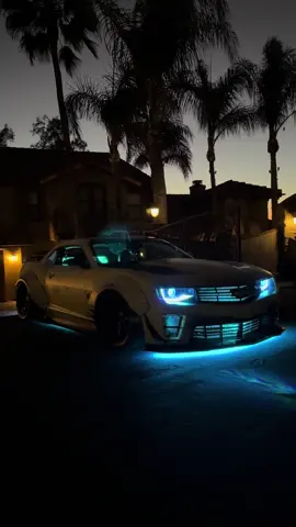 Aurabot Bumblebee 🐝💫 #chevy #camaro #bumblebee #transformers #autobot #aura #details #night #lights #build 