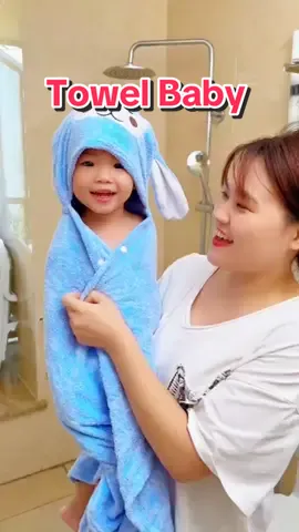 The weather is cold,after taking a bath,I am afraid that the baby will be cold,wrap it with this bath towel,soft and comfortable. #towelbaby #softyowel #barangbaby #hoodedtowel  