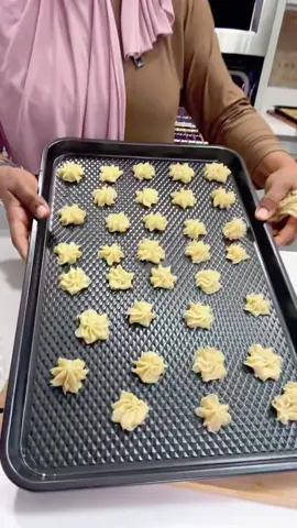 በቀላሉ  DIY biscuits making #ethiopian_tik_tok #fypシ゚viral #ethiopianmuslim #habesha🇪🇹 #foryoupage #foryoupage #viral #oromotiktok 