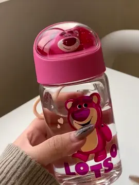 botol minum super lucu😍😍😍#fyp #fypシ #fypシ゚viral #tumbler #china #bagus #good #anak #lotso #tumbler #botol #botolminum #botolviral #anak #lucu #aesthetic #fypage #xycba #masukberanda #affiliate #tiktokshop #tiktok #tiktokviral #cuantanpabatas 