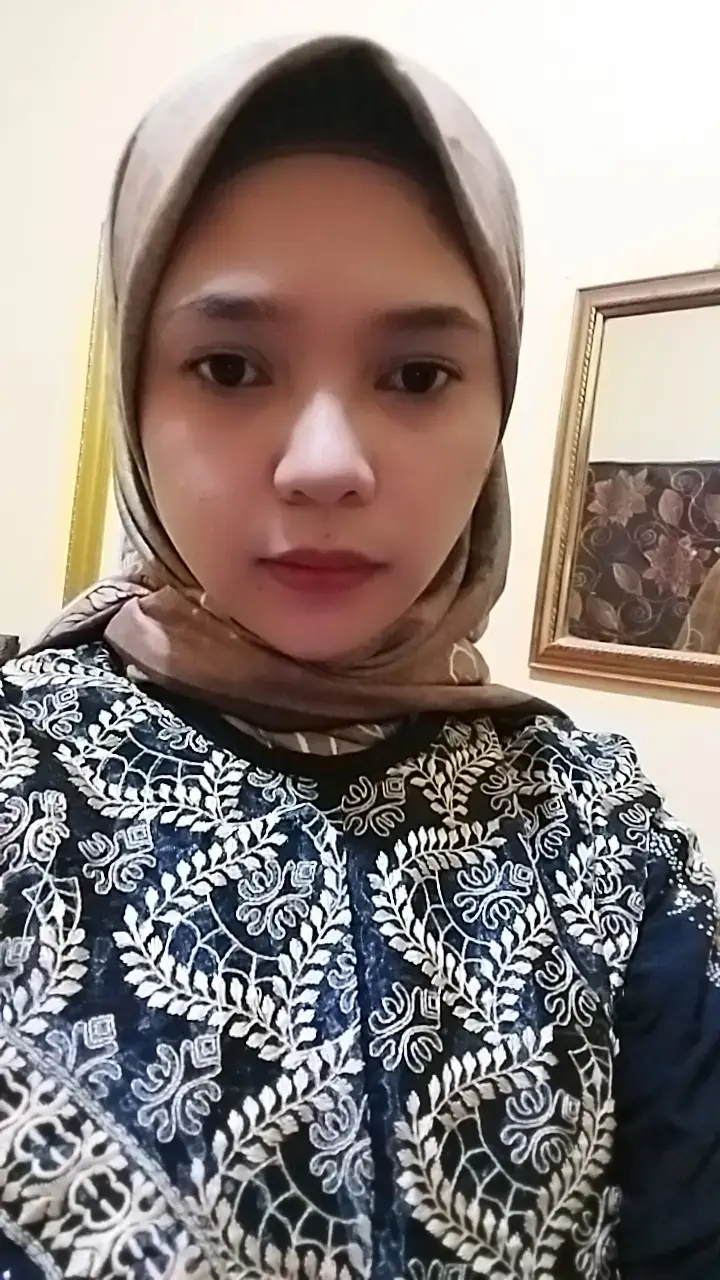 mau kondangan dulu