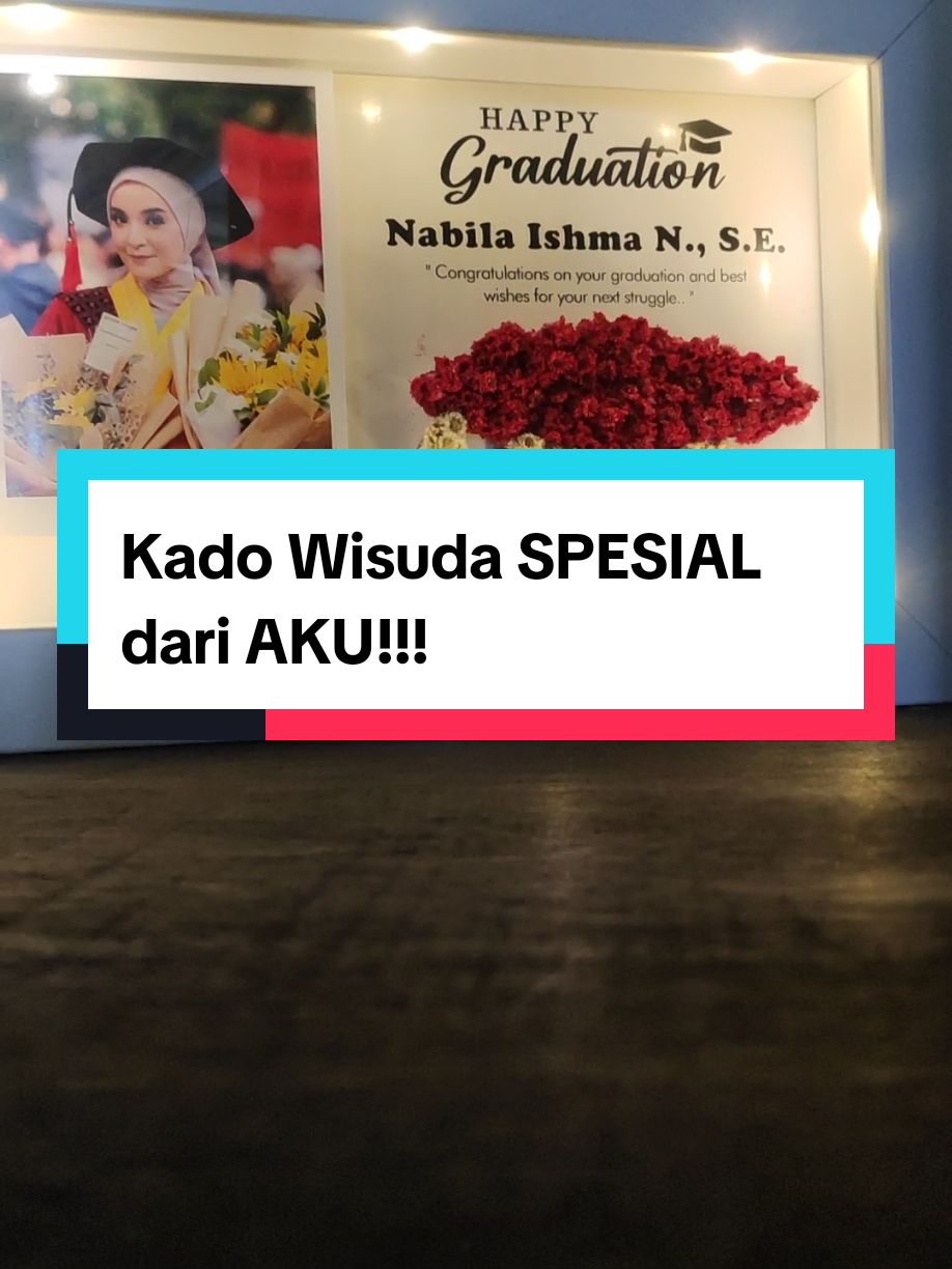 #KADOWISUDA #kadowisudaspesial #spesialkado #frame3destetik #frame3d #kadowisuda #souvenirwisuda #kenangkenangan 