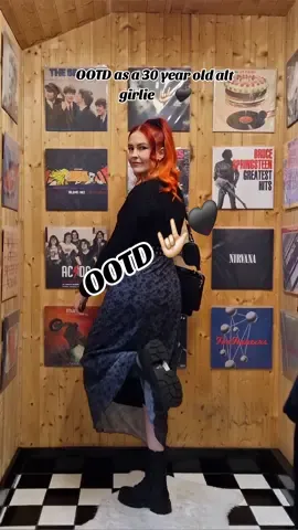 OOTD 🤟🏻🖤 item info linked in my Showcase! ✨️ #OOTD #altoutfits #altgirls #alternativefashion #alttiktok #softgrunge #autumnoutfits 
