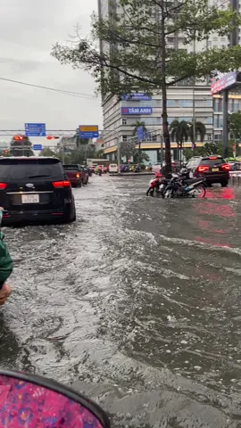 Quận 7 lúc này  #rain #lu #ngapsaigon #mua #viral #fun #funnyvideos 