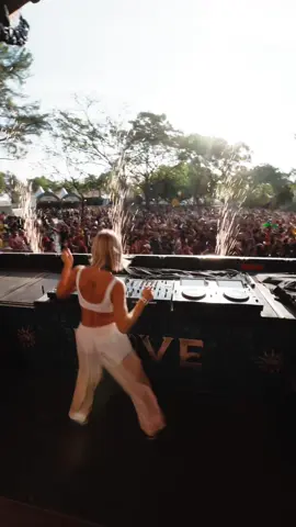 POV: the crowd’s energy at @Tomorrowland Brasil is next level. @NOVAH #tomorrowland #tomorrowlandbrasil #electronicmusic 