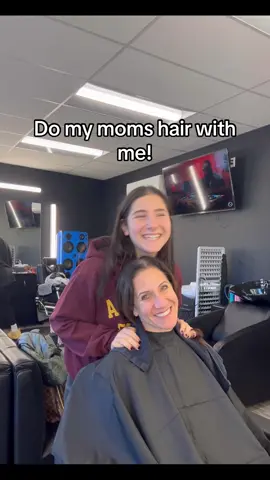 Not my usual braiding content😂 do you think we look alike?? #meandmymom #rootretouch #redken #watchmework #braidersontiktok #massachusetts #massachusettscheck #barbershops #cosmetologist 