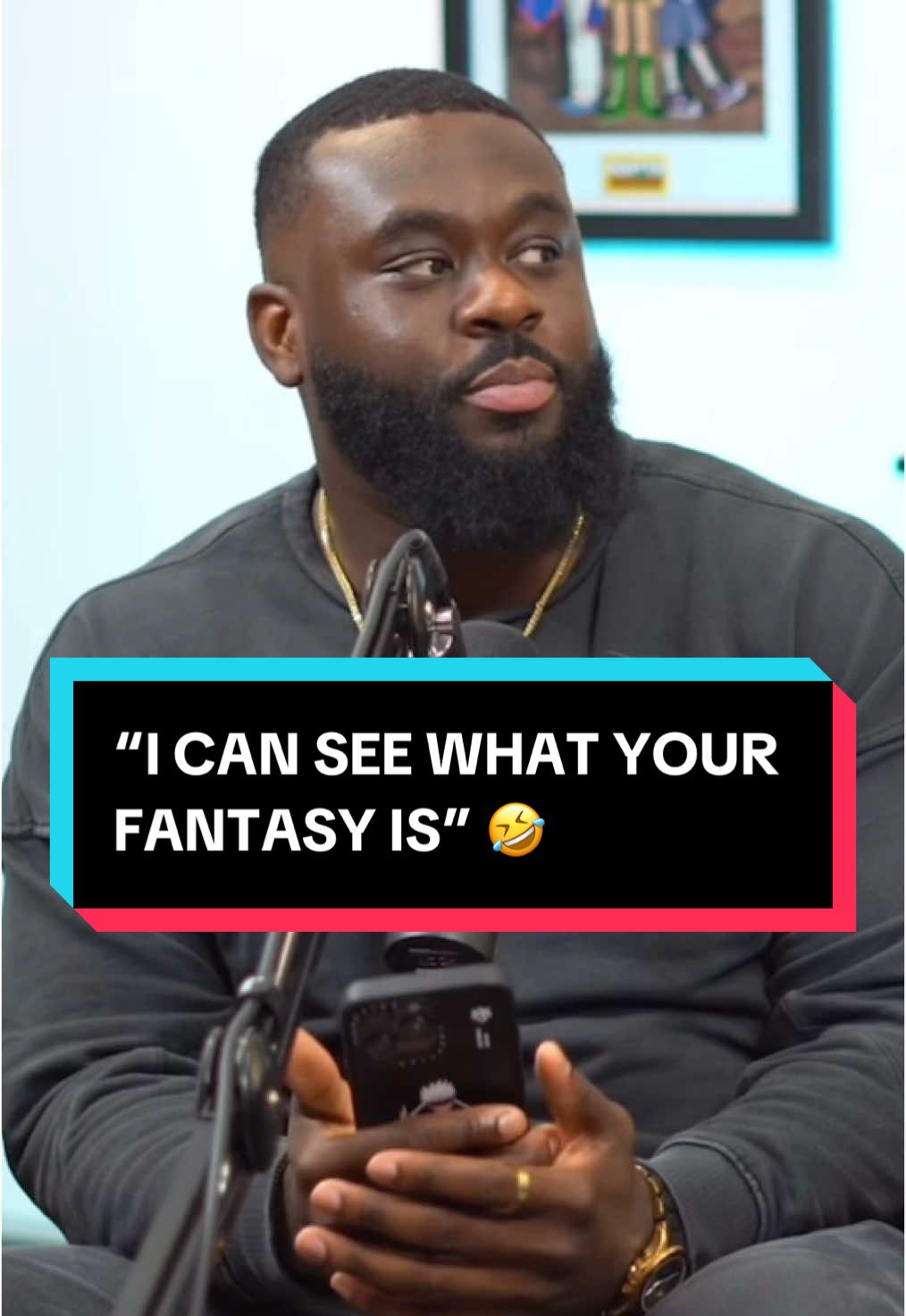 “I CAN SEE WHAT YOUR FANTASY IS” 🤣 #shxtsngigs #funny #podcasts #shxtsngigsclips #drake 