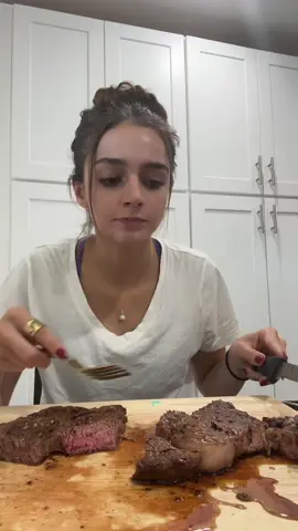 Comment if the fat is your favorite part too so i dont feel alone 