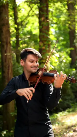 Kiss Kiss 🇹🇷 Tarkan 🎻 Follow me for more music on my YouTube channel, Apple Music, Spotify, etc. ❤️ #turkey #tarkan #kisskiss #turkish #turkey🇹🇷 #turkiye 