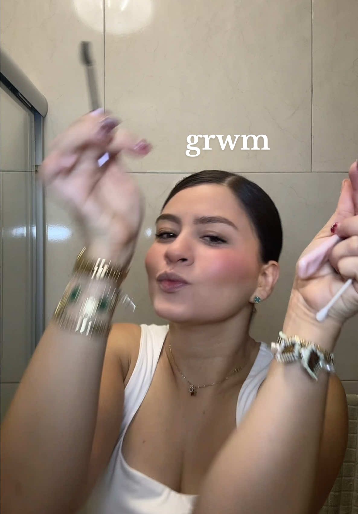 grwm para buscar vestido✨ (ig: calijimenezg_) #grwm #fy #OOTD #makeup #parati #outfit 