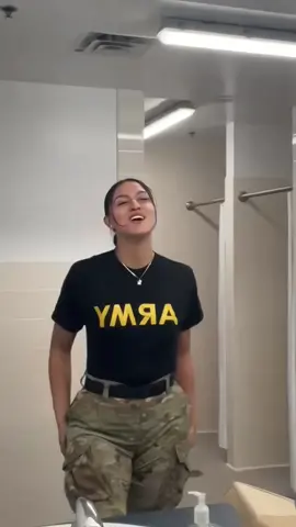Beautiful women usa army dancing in room 🇺🇸#airforce #aircraft #pilot #usanavy #asmr #military 