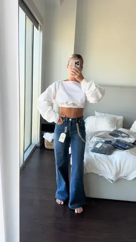 To be fair to all my fav girlies on this ride - 12pm cst im going to post a photo reel and you can comment what you want ( my dallas girlies get prority 🙈 just because shipping is a nightmare latly ) - however if no dallas girly wants it its your’s; youll nust havr to pay extra for shipping! ❤️❤️ also @gap please restock for eveyone else!! 