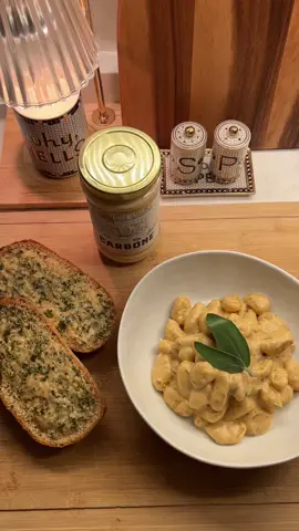 Dive into the creamy nostalgia of @CarboneFineFood roasted garlic alfredo sauce for National Pasta Day! #CarboneAtHome #AllThatAtHome #SundaySauce