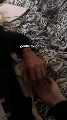 im so in love #boyfriend #loveyou #hand #physicaltoutch #lovelanguage #relatable #fyp #fy #xybca 