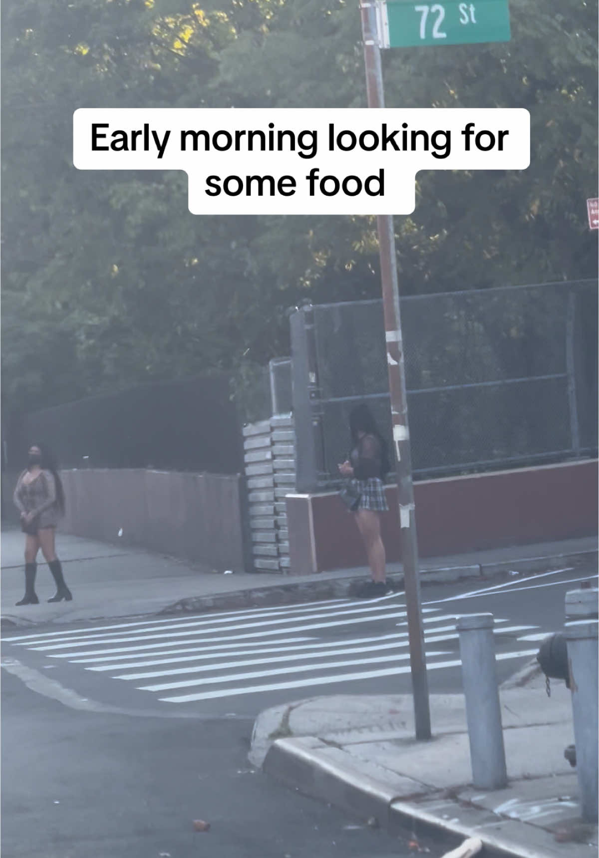 Early morning looking for some food #jobs #earlymorning #usa #nyc #woodside #queens 