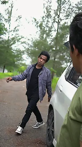 Permisi abg tampan lewat #thakinar 