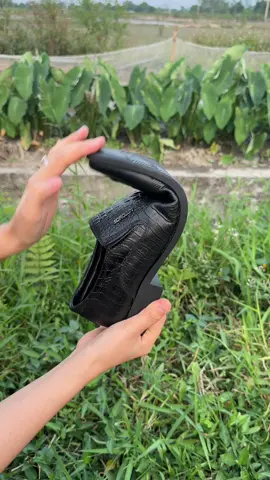 Công sở mũi nhọn da bò dập vân cá sấ.uu 3D #giaydanhuy #giaydanam #xuhướng #giaycongsonam 