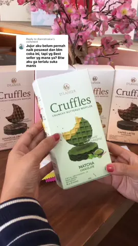 Replying to @dianratnakw Kalau ga suka yang manis kita punya variant yang asem asem seger!! Atau buat penggemar matcha boleh dicoba jugaa ya😍😍 #DLanierChocolate #Cruffles #chocolate #wafflechocolate 