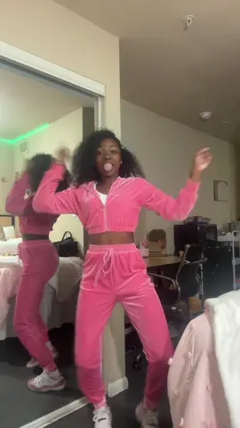 take me back to my dubsmash days lol #fyp #fypシ #viral #collegefreshman #tiktokdance 