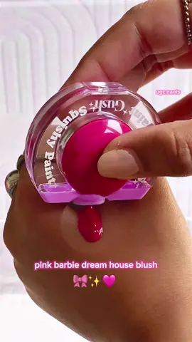 Your Next Beauty Crush is Here! 🎀💞🌷 Ready for the pop of colour that's impossible to mess up? Meet Squishy Blush by @gush.beauty, the serum-infused blush that nourishes and glows at the same time. It's lightweight, highly pigmented, and blendable-making it your new BFF for that perfect lit-from-within look! I've been using it for a week, and let me tell you-Strawberry Crush is my secret weapon for those effortless 