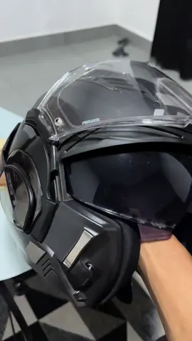 Capaecete LS2 robocop 😎 Me segue para mais videos