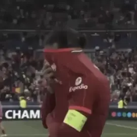 اذا ما صعد اعتزل👏🏼💔#راموس_شيخ_القبيله🇪🇦👑 #سيرجيو_راموس👊🇪🇸❤ #راموس_افضل_مدافع_في_التاريخ 