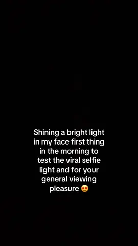 Check this clip on selfie light by tapping the orange shopping cart linked to this video! #selfielight #tiktokfinds #FallDealsForyou  #TikTokShopBlackFriday #TikTokShopCyberMonday #TikTokShopHolidayHaul #contentcreator 