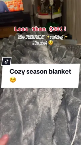 Note to everyone in my household….. this is MINE 🥰 #blanket #cozyathome 