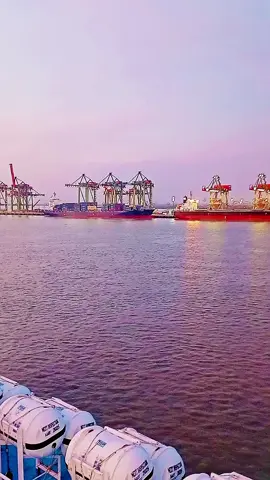 Ku melangkah pergi karna janji. #yfp#yfpシ 