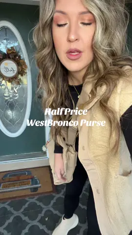 Puffer is very trendy right now. When I saw this purse, I fell in love and knew I had to have it. There are several different color options, these are on sale for half off right now. #Purses #PufferPurse #Puffer #CutePurses #2024Purses
