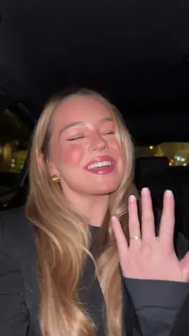 Wifey💍✨#foryou #viral #foryoupage #fyp #fy #couple #liebe #fürdich #fürdichpage #deutschland #trend @Ahmed Freezy ♥️