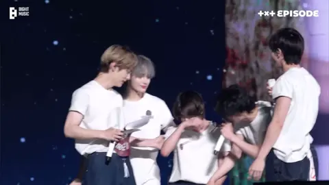 Miracleの曲で泣いちゃったスギュ #tomorrow_x_together #soobin #beomgyu #yeonjun #taehyun #hueningkai #kpop #fyp 