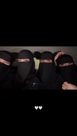 خلاص انتي ملكتيني🥹🤍🤍#explore #اكسبلور #ترند #ترندات #الشعب_الصيني_ماله_حل😂😂 #صديقاتي #tiktokindia #جازان #tiktok #fyp #viral 