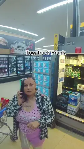 Your car is getting Towed Prank #fyp  #foryou #foryoupage #humor #fy #funny #tiktok #trending #tow #viralvideo #towtruck #parati #pourtoi #pov #comedia #prank #walmart #relatable #wrong #run #tutorial #omg #hubie #hug #omgitsgeraldhuston #comment #like #share #CapCut 
