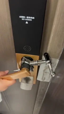 Easy to stop bad guys😏#goodstuff #goodthings #homehacks #householditems #useful #LearnOnTikTok #tiktokmademebuyit #fyp #foryou 