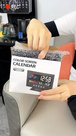 Đồng hồ để bàn đa chức năng #donghodeban #donghodebantrangtri #dongholed #donghobaothucthongminh #giadungthongminh #xuhuongtiktok #qtfast 