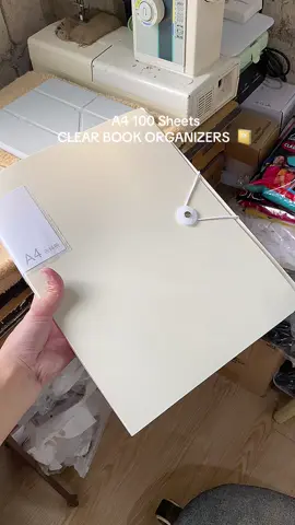 100sheets na po sya and lahat ng documents ko here ko kinikeep sobrang mura nya pa #binder #clearbook #fyp #fypシ #viral 