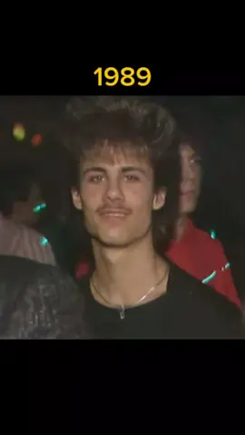 Nostalgia 1989 💽🪩🕺 #Flashback #90s #anos90 #anos80 #80s #nostalgic #discoteca #nostalgia #retro #00s #cyndilauper 