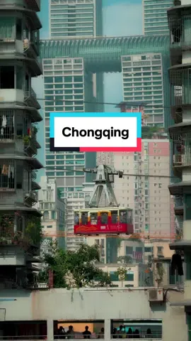 Found a cool spot to shoot the famous cable car in Chongqing, China. #shotoniphone #chongqing #china 