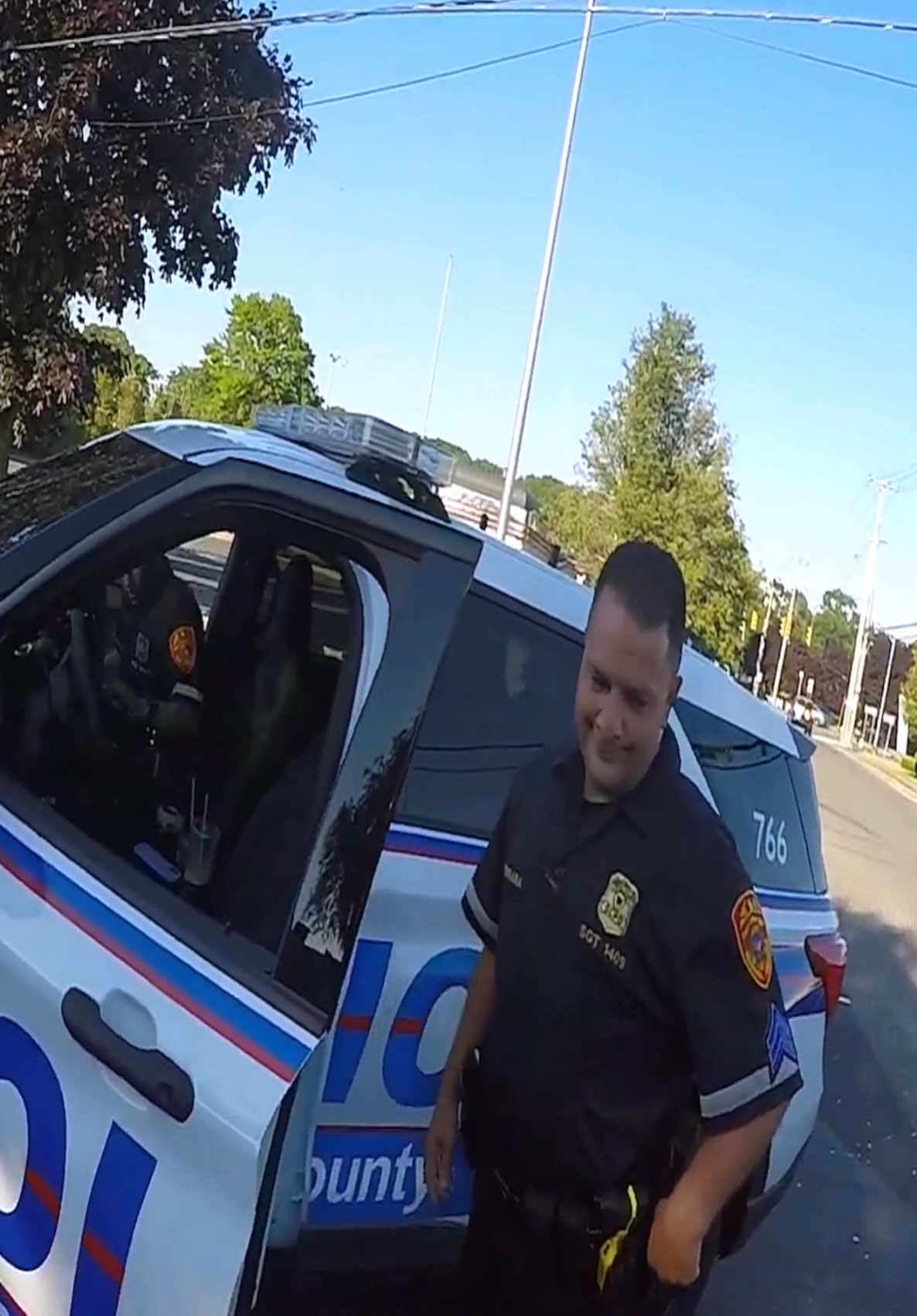 Cops thought they found a WANTED biker… they were wrong 😅 (via kenny1020304050/yt) #fyp #viralvideos #foryou #bikers #motorcycles #cops #police #gopro #cop #dirtbikes #trafficstop 